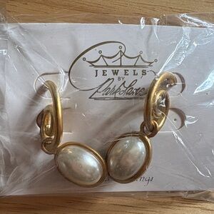 ✨ VINTAGE Jewels by Park Lane Reversible Pearl & Black Door Knocker Earrings